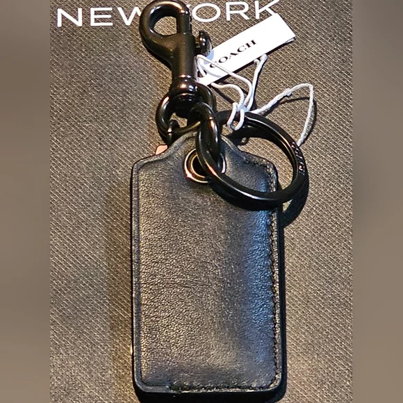 (UNISEX)COACH BOTTLE OPENER KEY FOB / KEYCHAIN W/COACH PRINT (NWT) - Picture 6 of 10